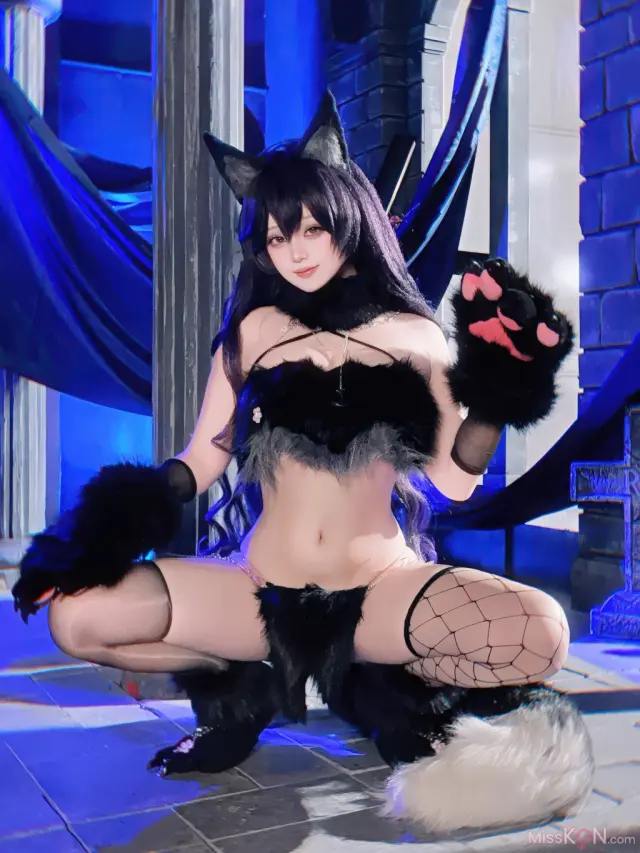 Coser@屿鱼 – 碧蓝航线 爱宕 狼人 (24 photos)