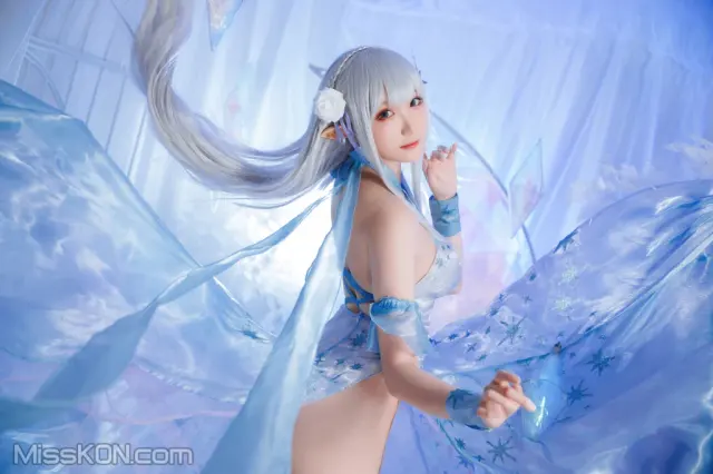 Coser@瓜希酱: 爱蜜莉雅 水晶礼服 (28 photos)