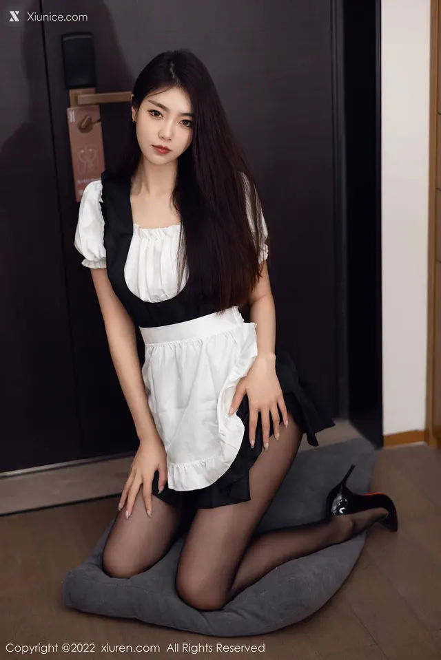 Xiuren秀人网 No.5706 可樂Vicky (61 photos)