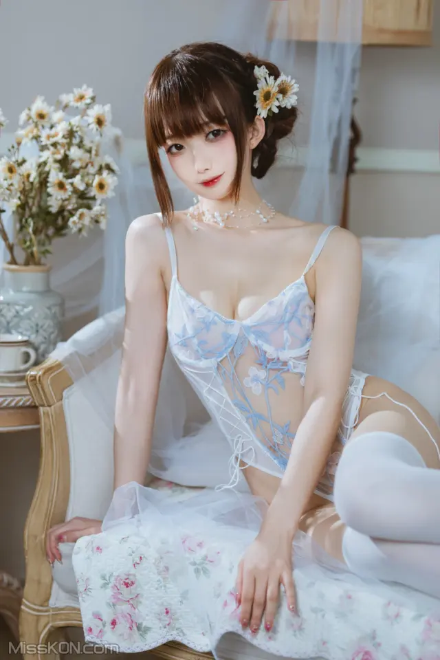 Coser@封疆疆v: 纯欲连体衣 (40 photos)