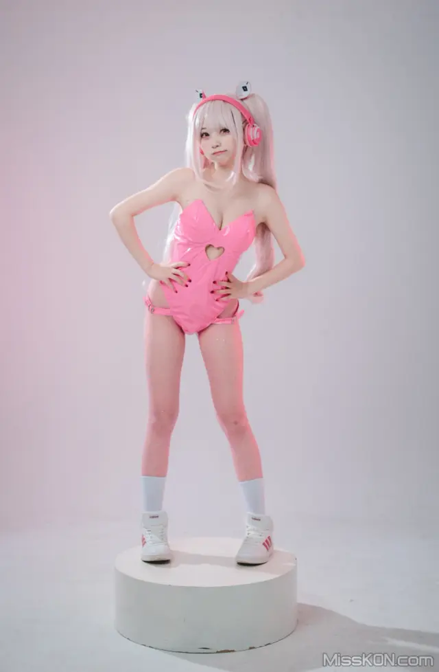 Coser@花铃: 爱丽丝兔女郎 (66 photos)