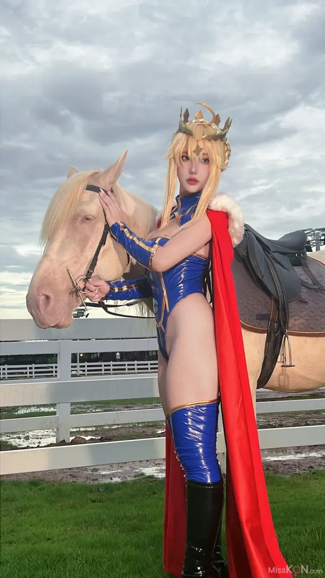 Coser@PuyPuy: Artoria Lancer FateGrand Order (180 photos + 22 videos)