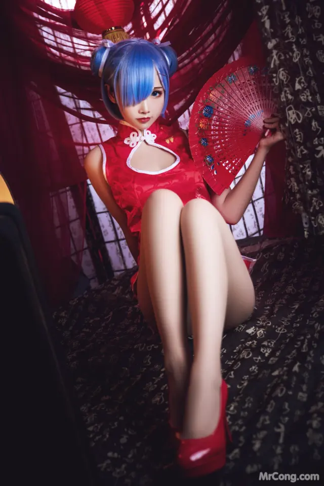 Coser@面饼仙儿 No.052: 雷姆旗袍 (23 photos)
