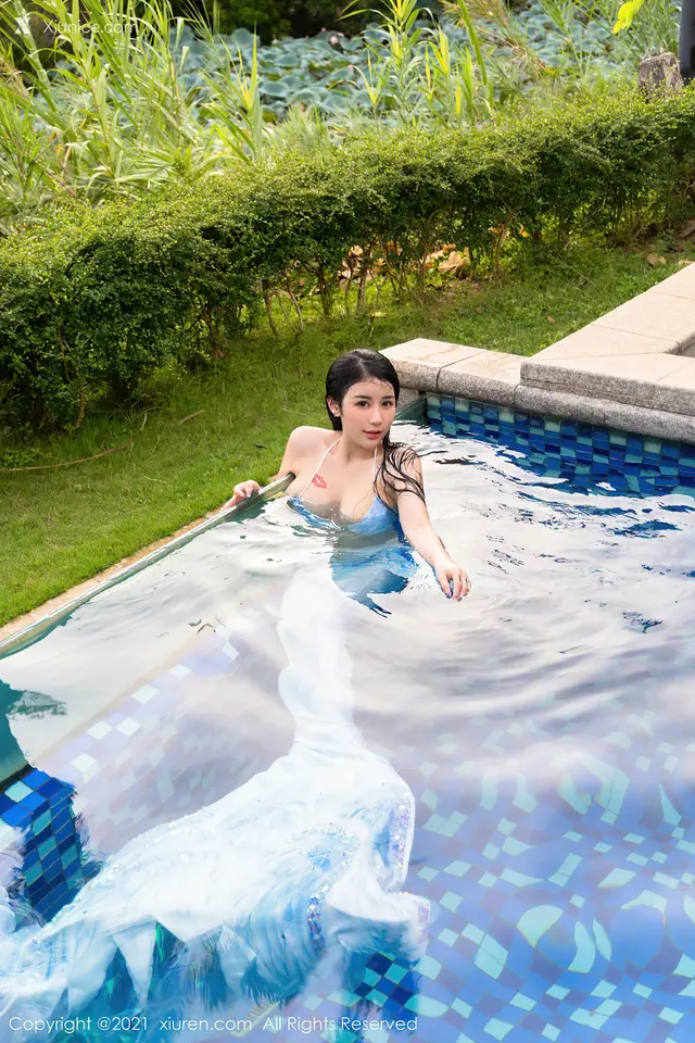 Xiuren秀人网 No.3849 美七 Mia (42 photos)
