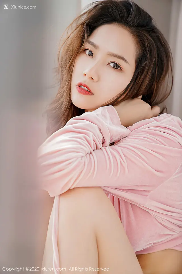 Xiuren秀人网 No.2456 方子萱 (60 photos)