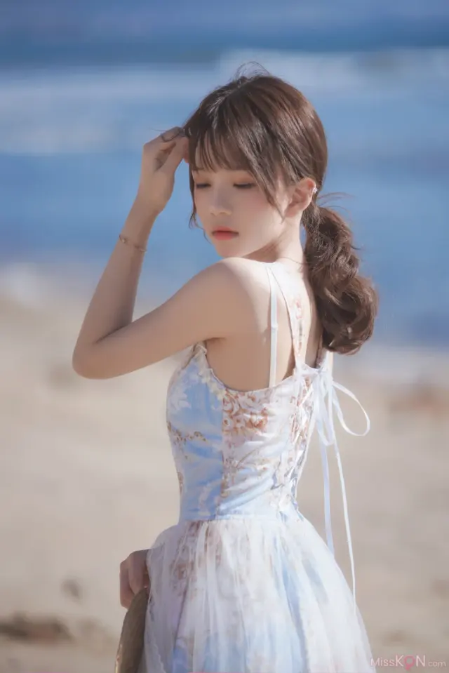 Coser@桜桃喵: 发光的海 (18 photos)