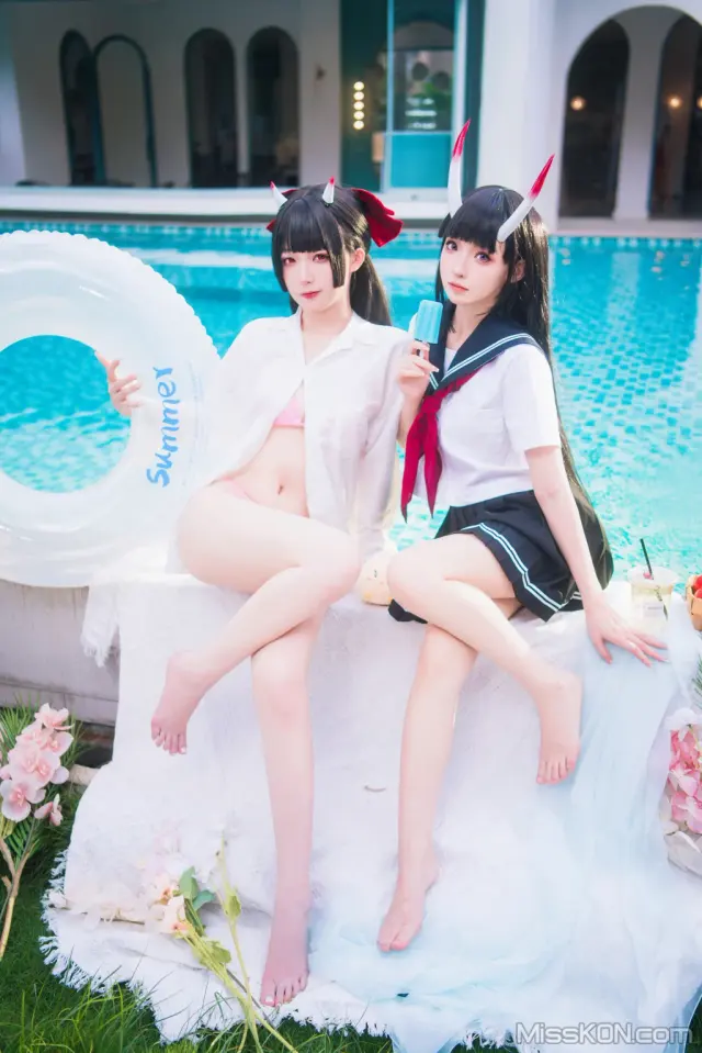 Coser@封疆疆v & 祖木子: 能代x酒匂泳装 (43 photos)