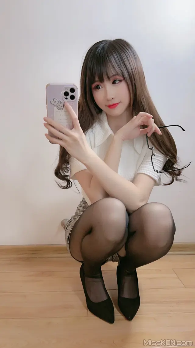 Coser@miko酱ww: mikoの黑丝03 (185 photos)