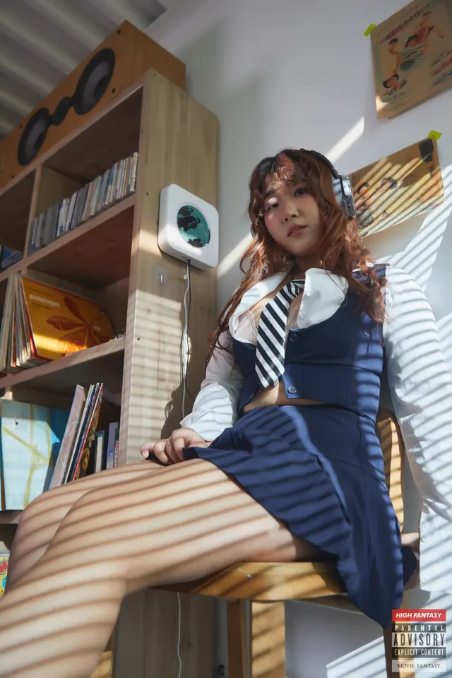 [HIGH FANTASY] Ggubbu – Vol.15 In the Booth (46 photos)