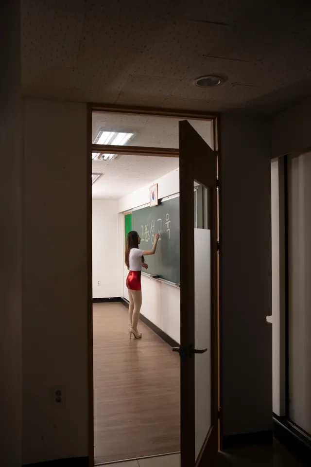 [BUNNY] LeeHa – A Fuxx Teacher S.3 Brainwashed Teacher (101 photos)