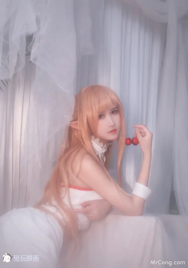 Cosplay@兔玩映画 Vol.052: 囚禁亚丝娜 (40 photos)