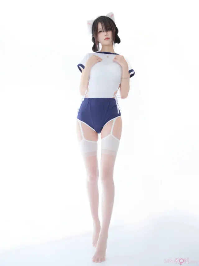 Coser@五更百鬼 – 舰长 体操服 猫耳 (24 photos)