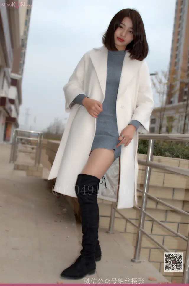 [NS纳丝摄影] No.042: 李媛媛 车内肉丝美臀 (81 photos)