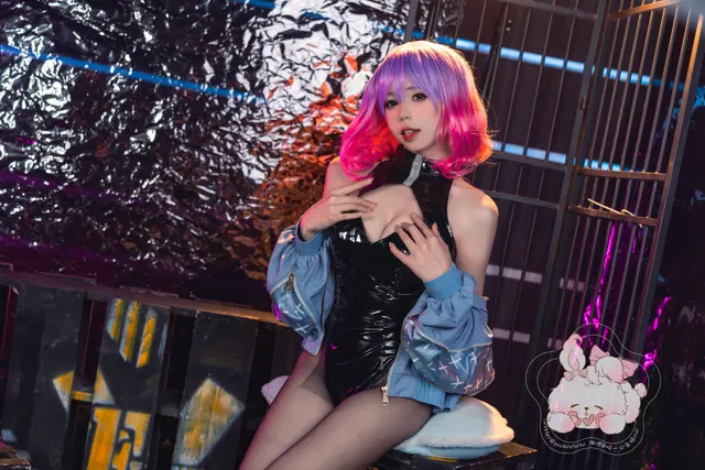 Coser@黏黏团子兔 – YD露娜 (52 photos)