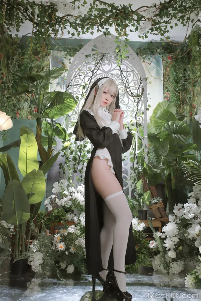 Coser@Asagiriai (愛ちゃん): 修女 (56 photos)