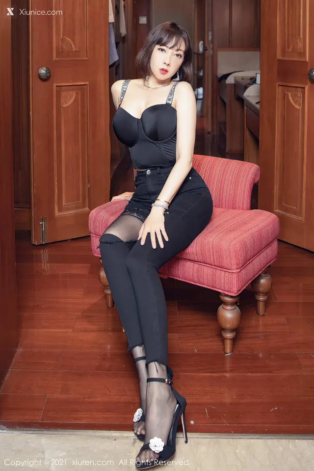 Xiuren秀人网 No.4277 果儿Victoria (48 photos)