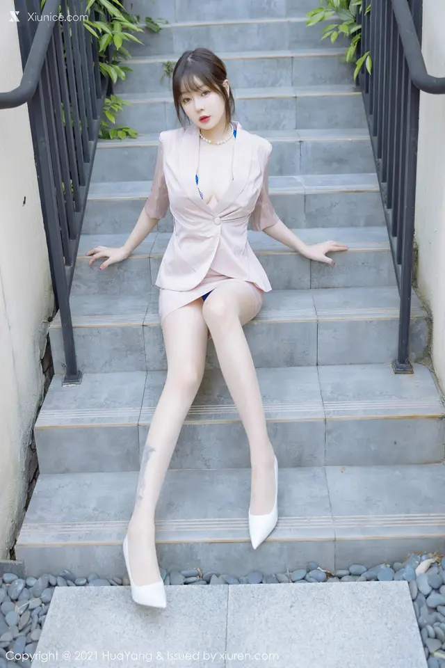 HuaYang花漾 Vol.476 王雨纯 (44 photos)