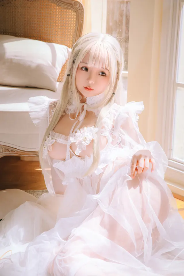 Coser@日奈娇 – 白纱衣 (134 photos)
