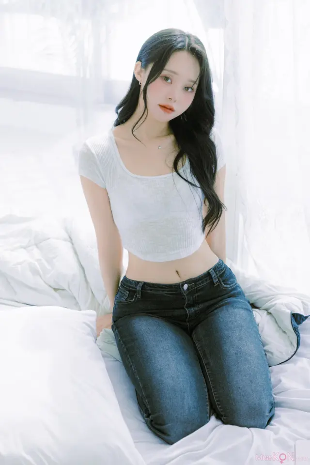 Inah 이나 – Blooming Day (88P)