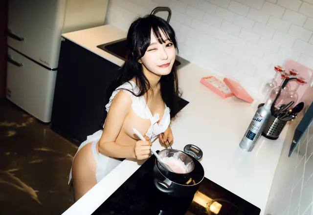 [Moon Night Snap] Mona (모나) & Jucy (쥬시) – Valentine (69 photos)