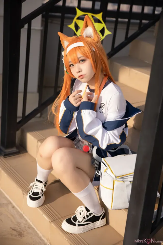Coser@G44不会受伤: 体操服玛丽 (30 photos)