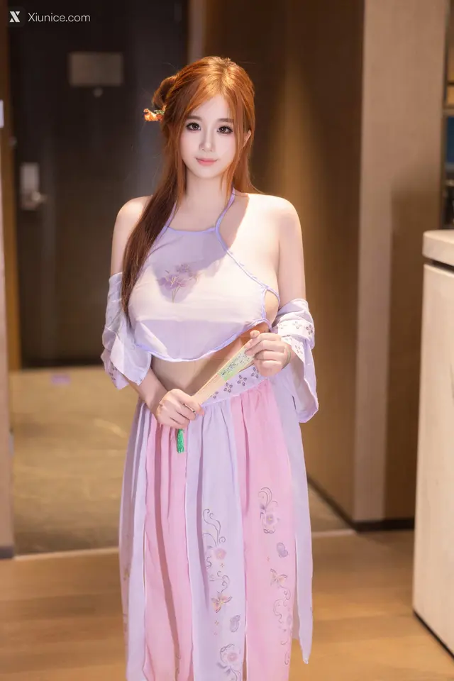 Xiuren Uncensored – 小肉肉咪 – 贵妃古装 (83 photos)