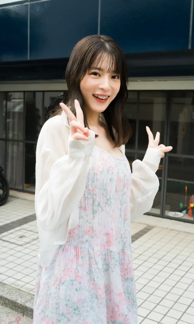[JP] Nagano Miyabi (長野雅):【デジタル限定】写真集「はじめて」 (85 photos + 1 video)
