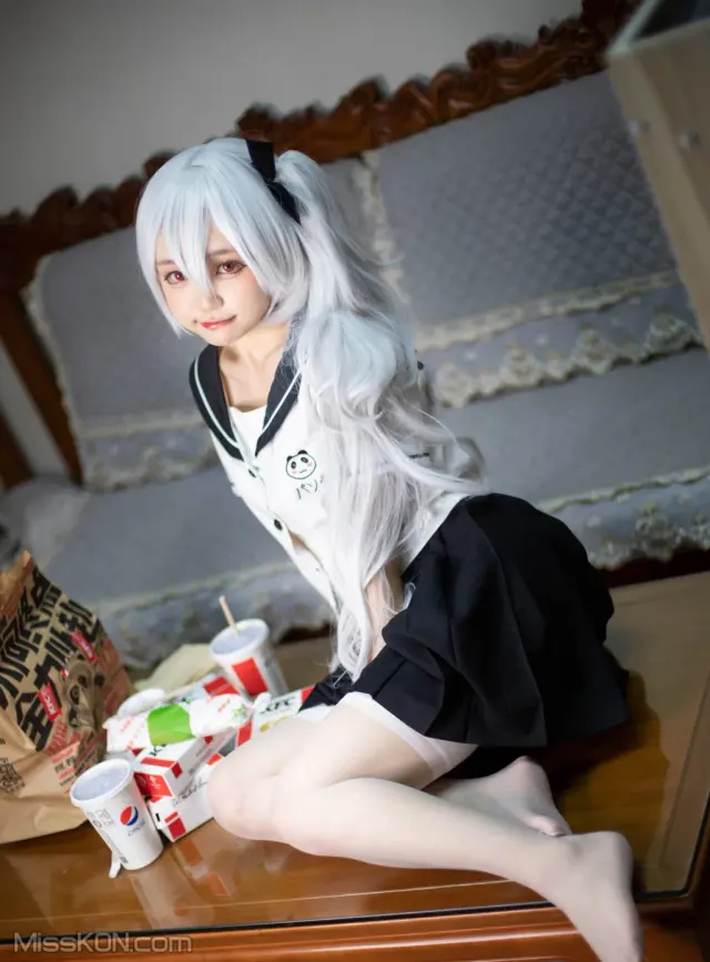 Coser@神沢永莉: 疯狂星期四 (47 photos)