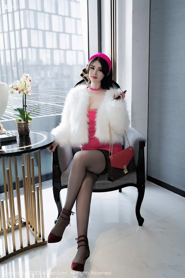 Xiuren秀人网 No.6830 诗诗kiki (49 photos)