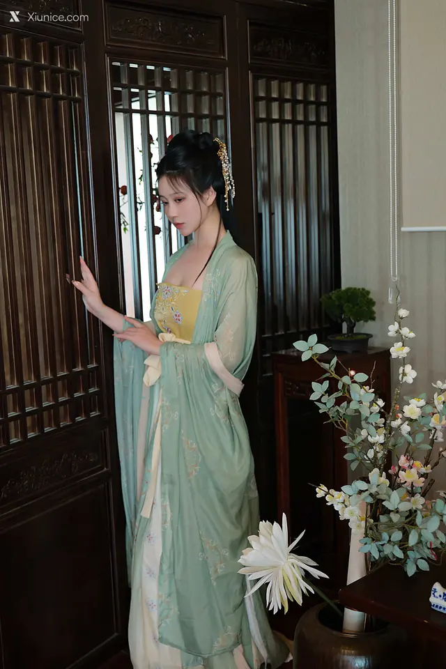 Coser@年年Nnian – 白梦华录 (39 photos)