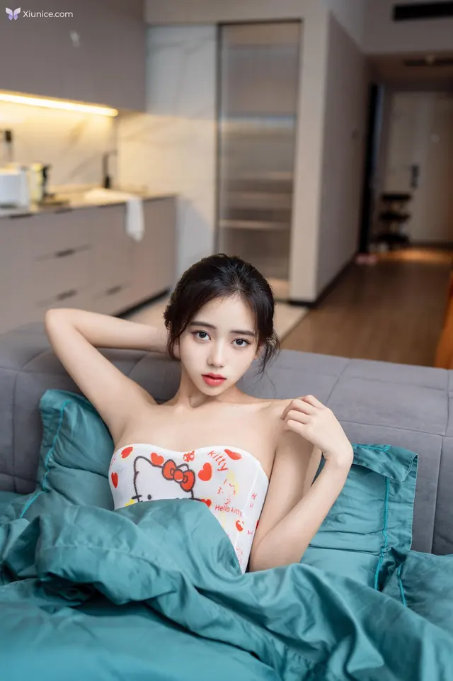 Xiuren Uncensored 4K 时安安 – R18 秀人网模特 新人首秀 白丝童真装 (115 photos)