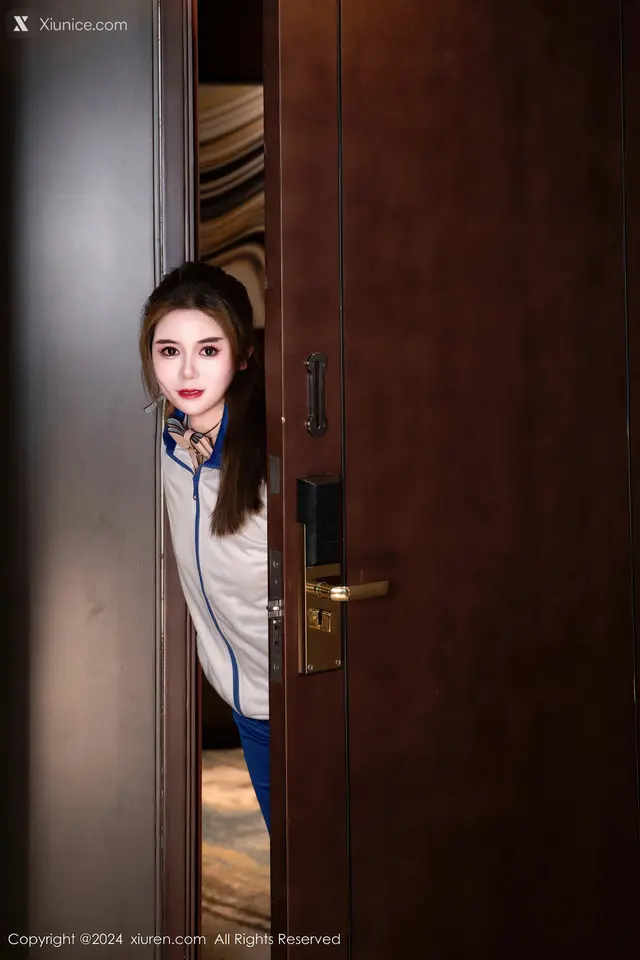 Xiuren秀人网 No.8621 粉嫩嫩 (82 photos)