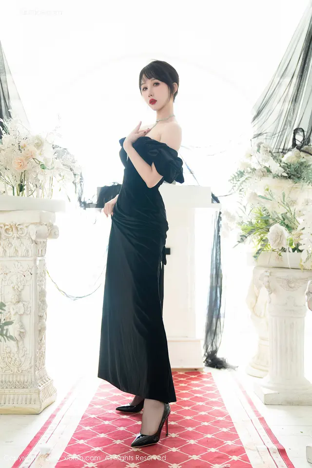 Xiuren秀人网 No.8070 波巧酱 (87 photos)
