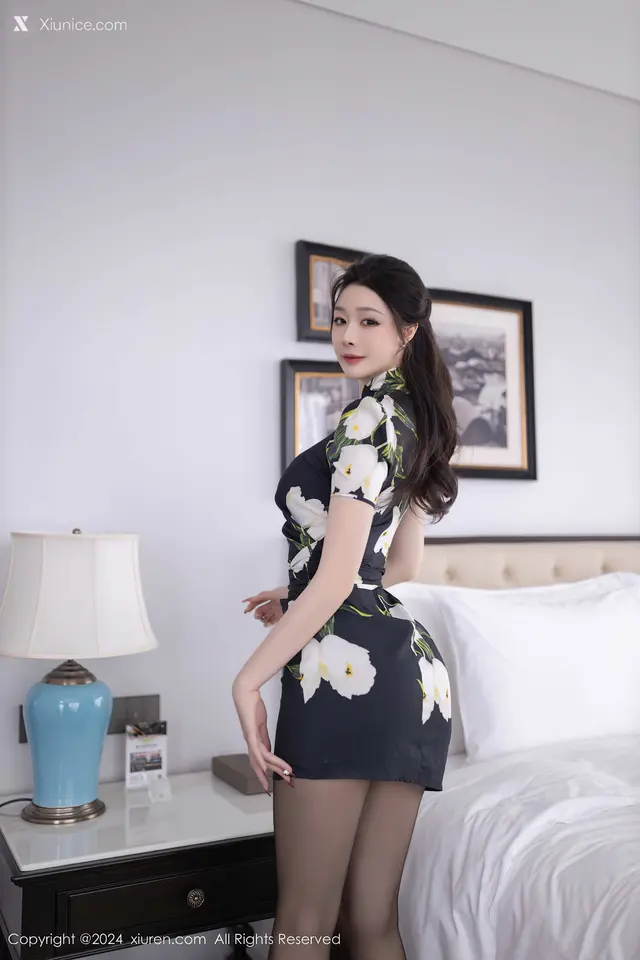 Xiuren秀人网 No.8768 小逗逗 (80 photos)