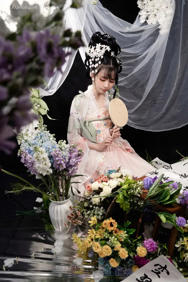 Coser@爆机少女喵小吉 (Nekokoyoshi) 花间集 (85 photos)