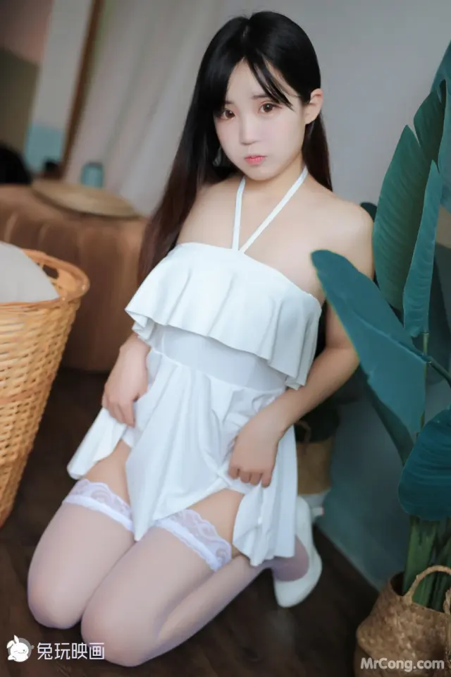 Cosplay@兔玩映画 Vol.036: 御子的白裙 (47 photos)