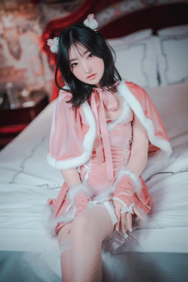 DJAWA Photo – HaNari (하나리): “Christmas Special” (101 photos)