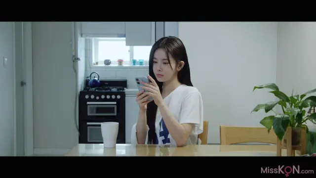 사이공 선셋 (2025) (33 photos + 1 video)