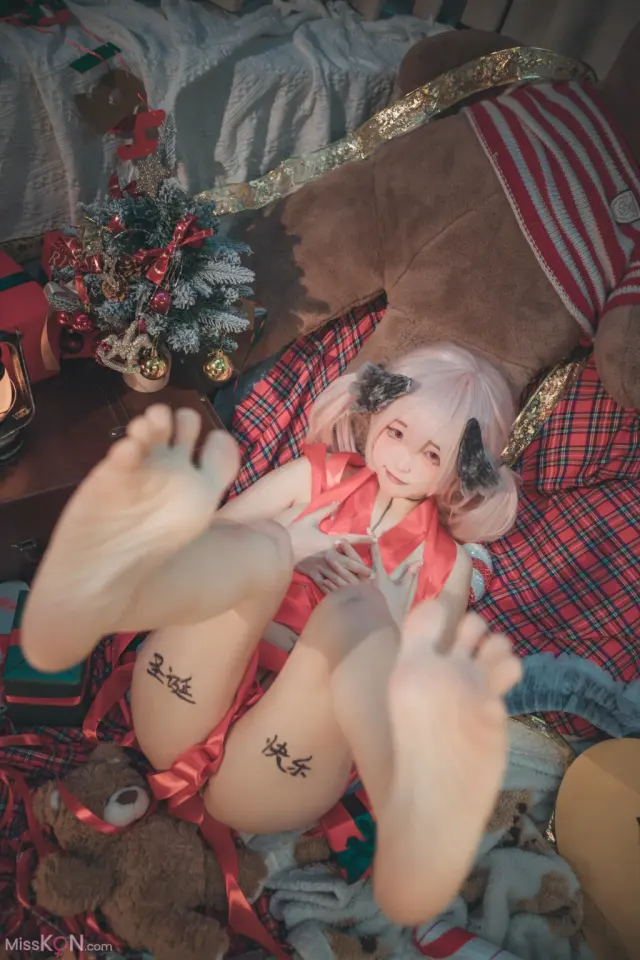 Coser@神沢永莉: 请签收小春的礼物 (92 photos + 2 videos)