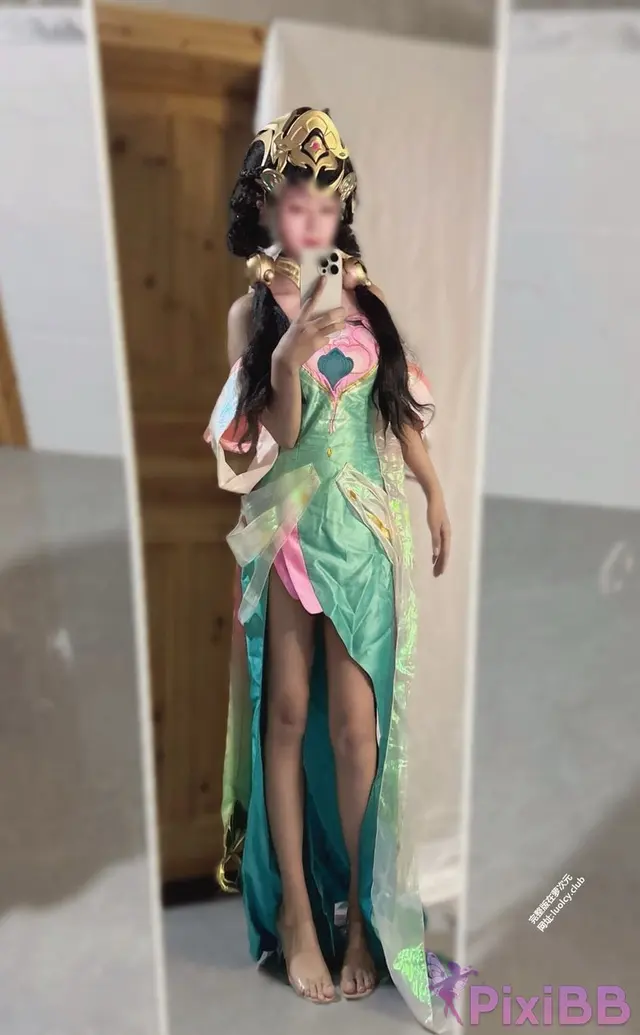 [OtherXXX] xingmeng_qwq(一梦): Cos王者荣耀杨玉环 (25 photos + 1 video)