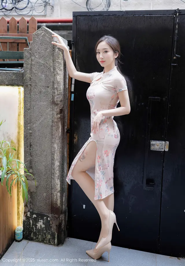 Xiuren秀人网 4K No.10671 楠芝 (55 photos)