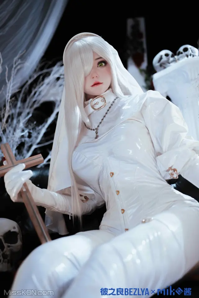 Coser@miko酱ww: 黑白修女 (35 photos)