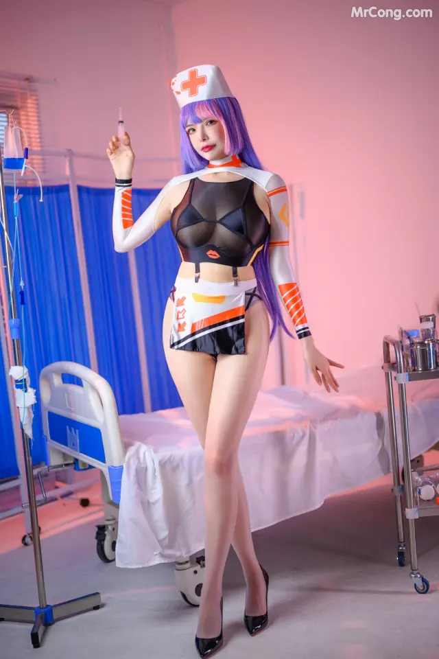 Coser@Xia Xiao Qiu Qiu Qiu (夏小秋秋秋) No.076: 专属护士 (68 photos + 3 videos)