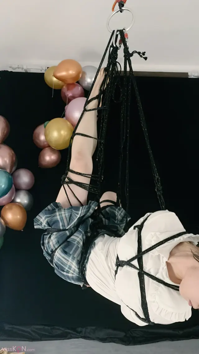 是甜甜不是鸭鸭@Shi_Tiantianya 停更 (41 photos)