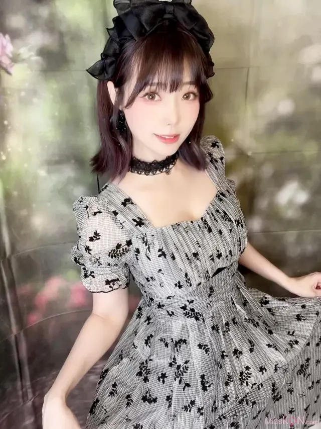 Coser@Ely_eee (ElyEE子): 雨後玫瑰 (30 photos + 1 video)