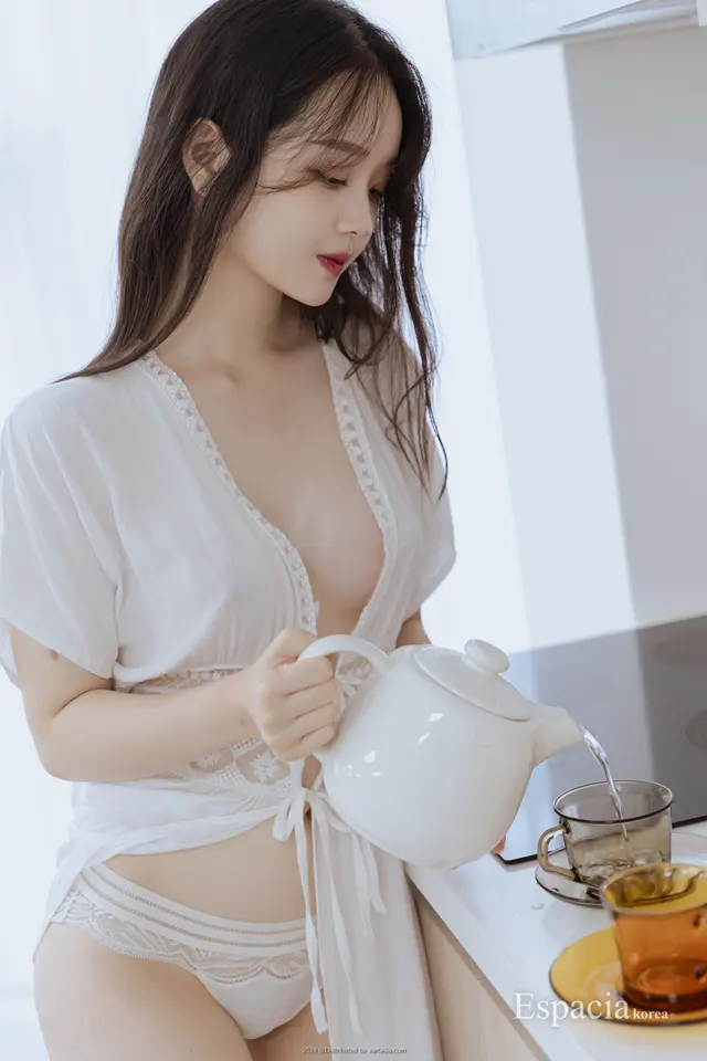 [Espacia Korea] EHC#078: SOMI (소미) (50 photos)