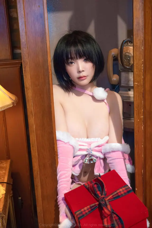 [Herovia] Kang In-kyung (강인경): X-Mas (60 photos + 1 video)