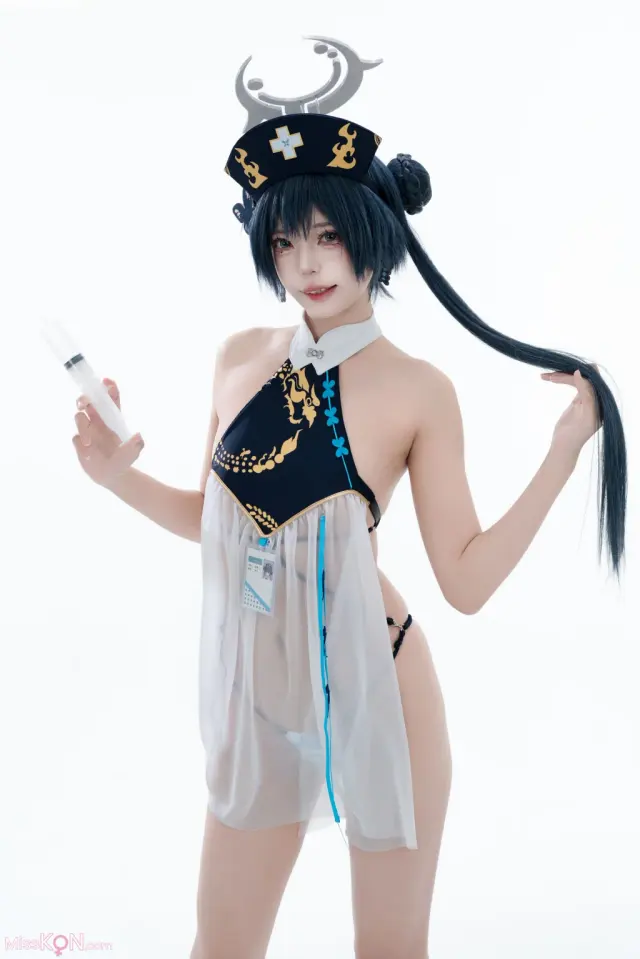 Coser@君颜圆又圆: 蔚蓝档案 龙华妃咲 护士 (100 photos + 1 video)