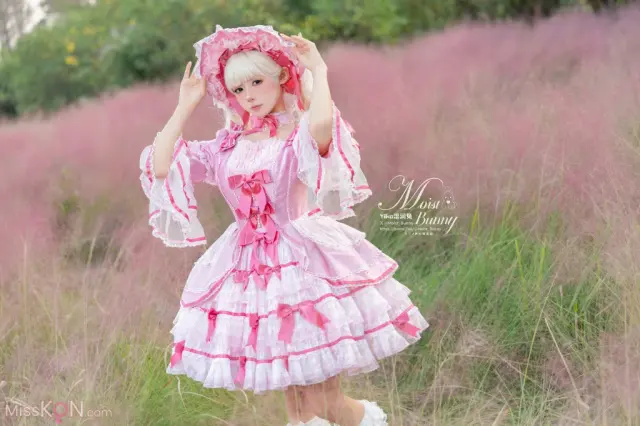 Coser@黏黏团子兔: 丝绒粉黛 (86 photos + 2 videos)