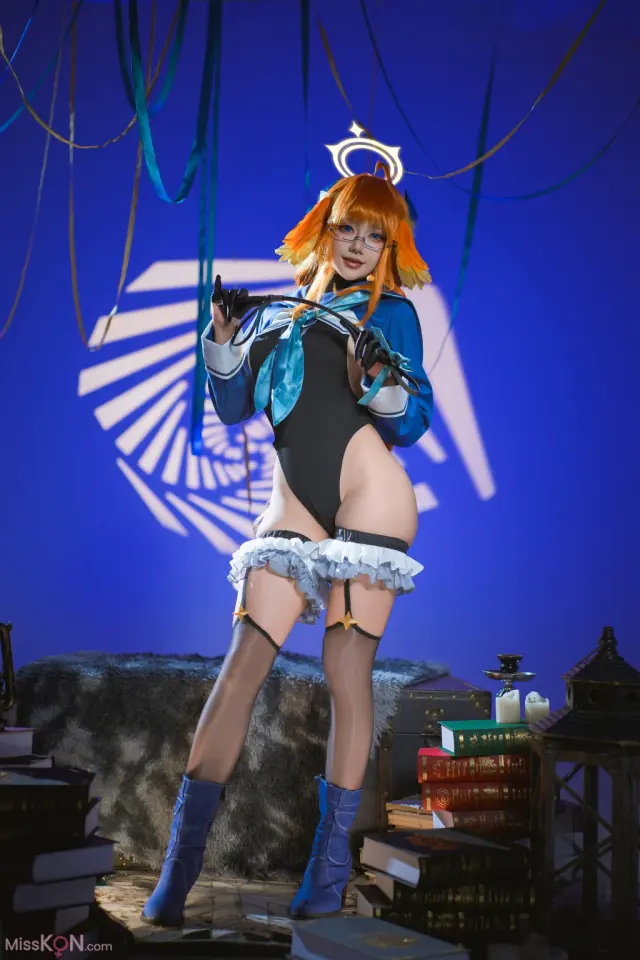 Coser@是一只熊仔吗: 蔚蓝档案 圆堂志美子·邪恶女干部 (40 photos)